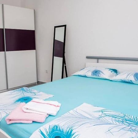 Apartment Vodice - Lovric Exterior photo