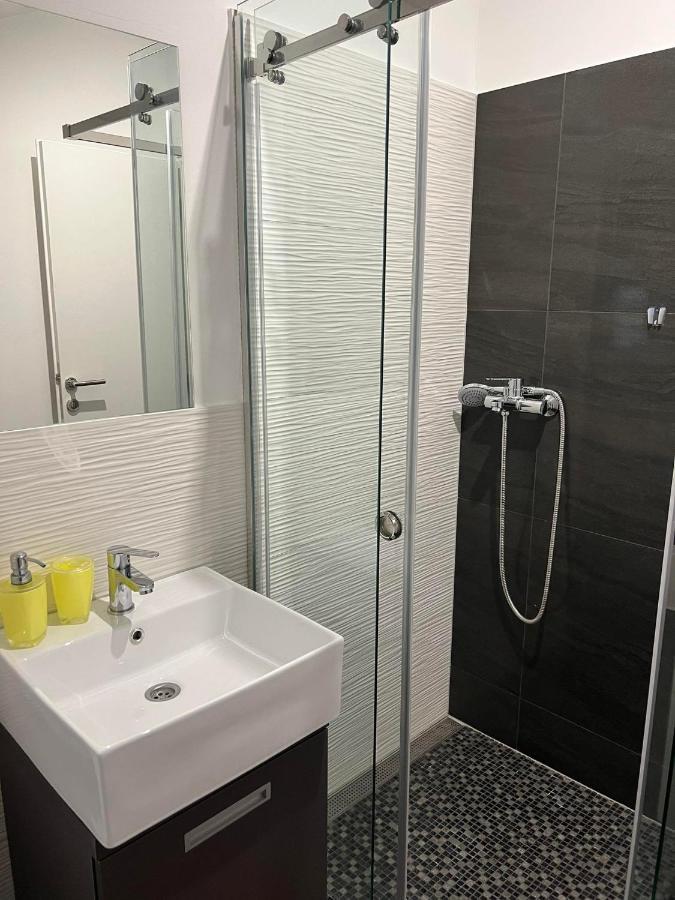Apartment Vodice - Lovric Exterior photo