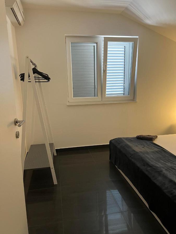 Apartment Vodice - Lovric Exterior photo