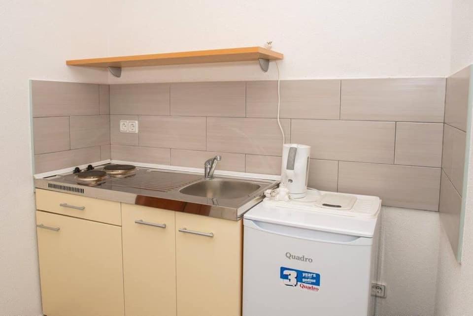 Apartment Vodice - Lovric Exterior photo